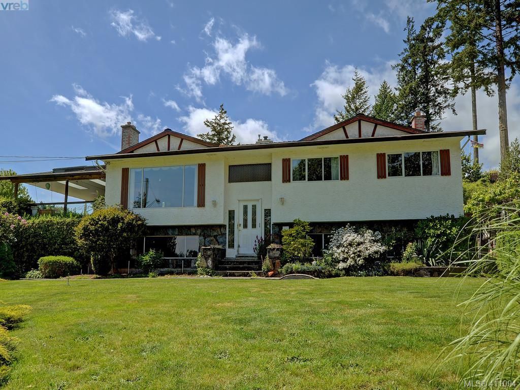 I have sold a property at 982 Glenview Pl in VICTORIA
